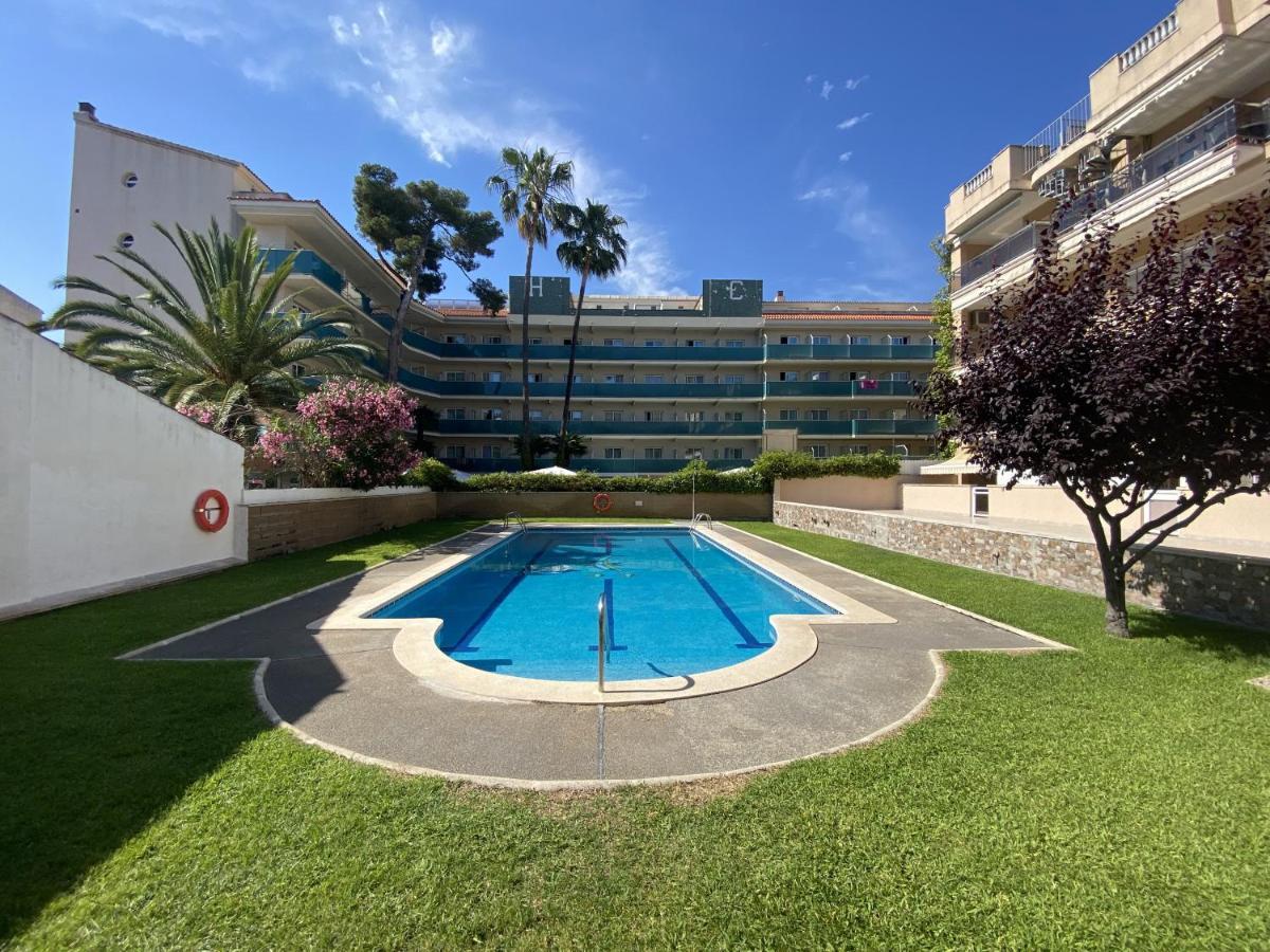 R123 Apartamento En La Planta Baja Con Piscina Cerca De La Playa Калафел Екстериор снимка