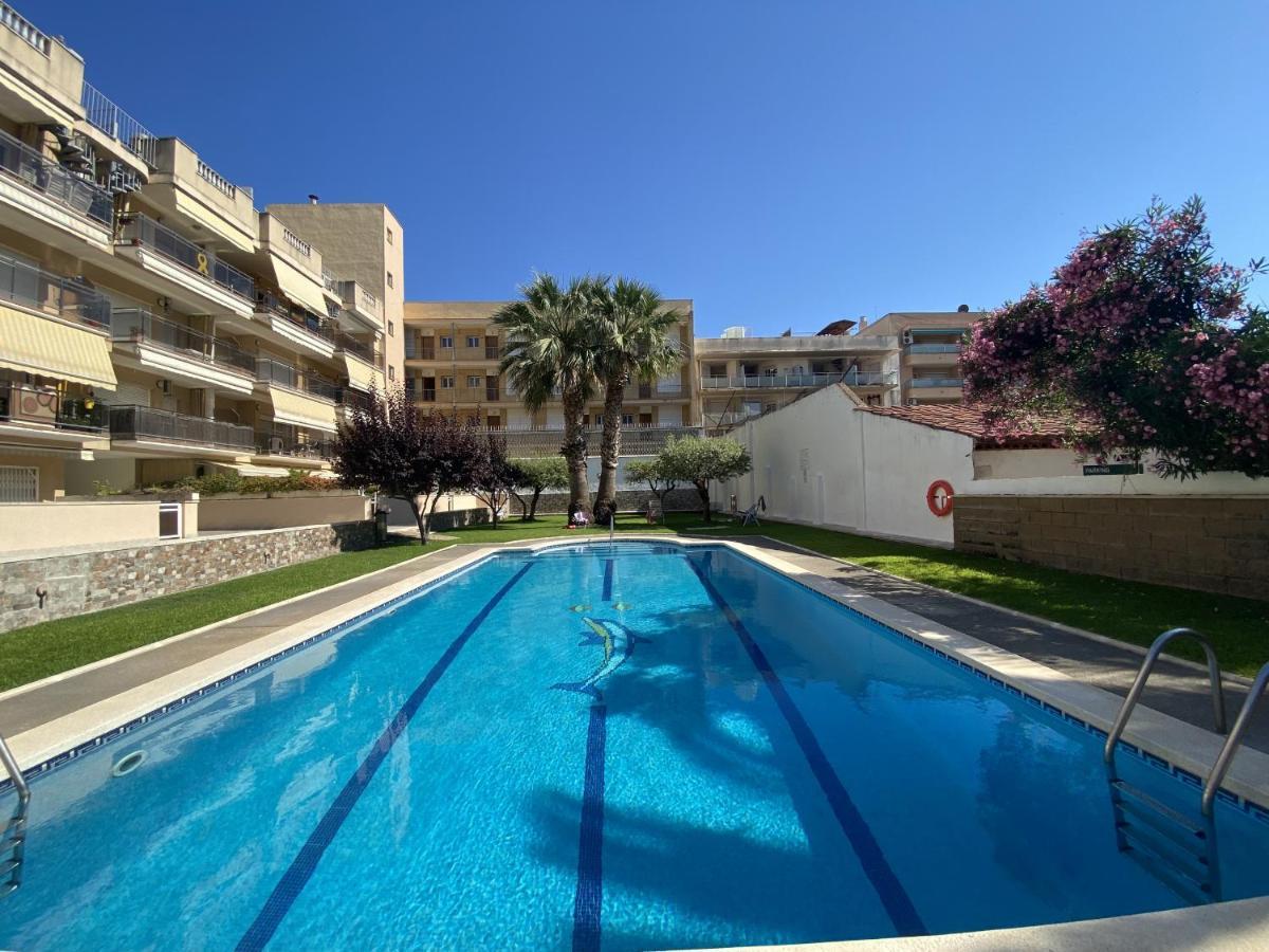 R123 Apartamento En La Planta Baja Con Piscina Cerca De La Playa Калафел Екстериор снимка