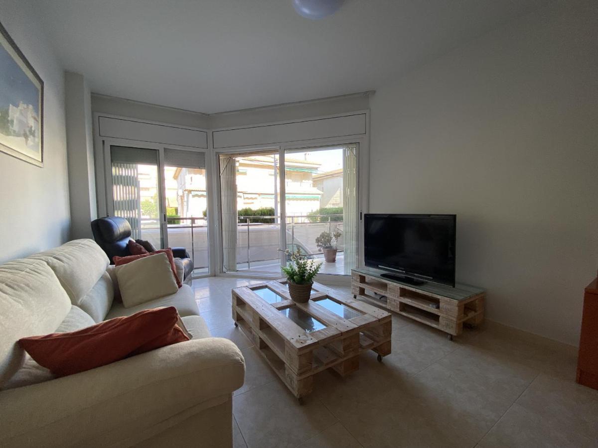 R123 Apartamento En La Planta Baja Con Piscina Cerca De La Playa Калафел Екстериор снимка